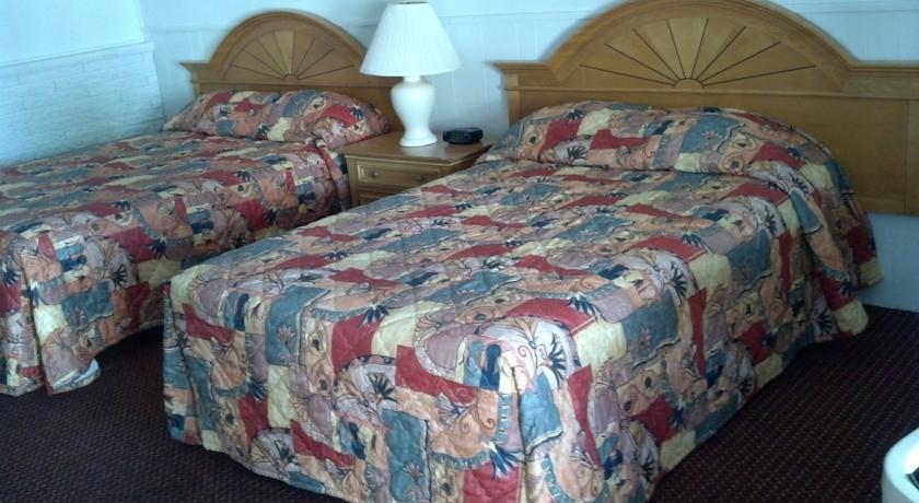 Rodeway Inn & Suites Winter Haven Chain Of Lakes Екстериор снимка